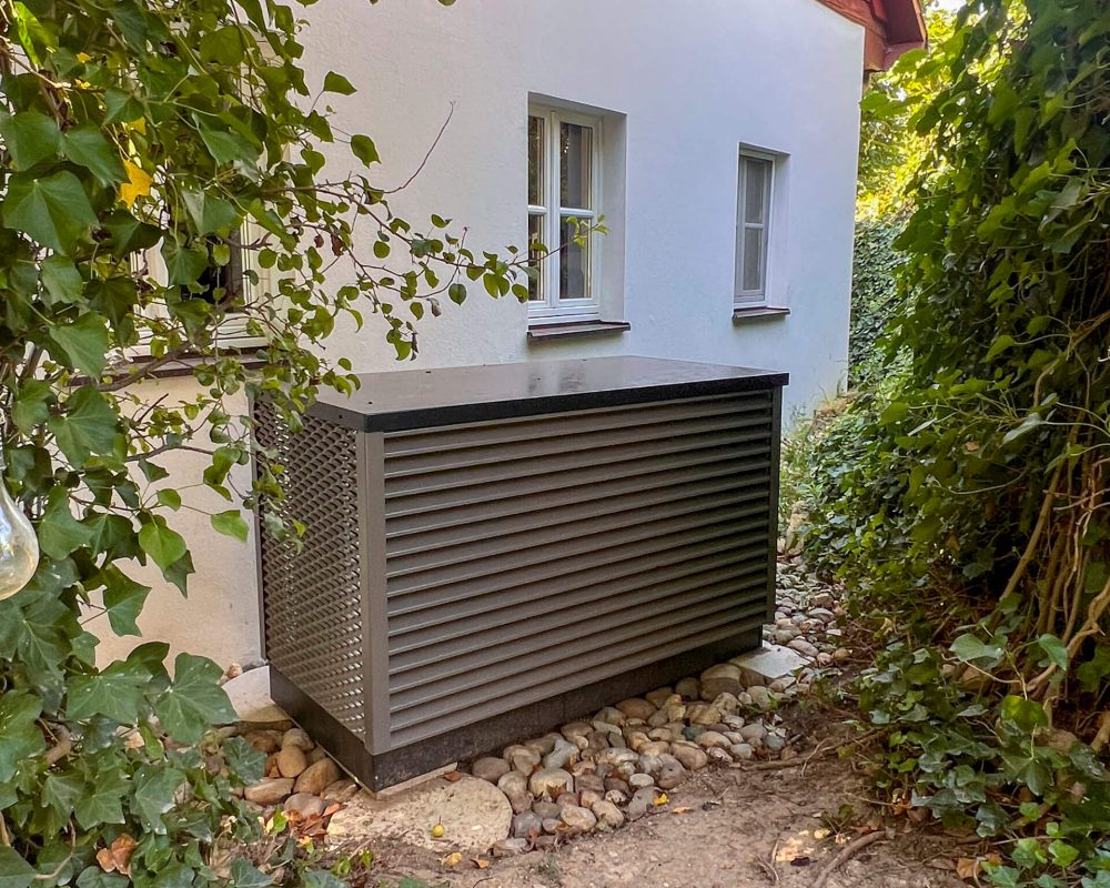 Heizungstausch einer Ölheizung durch moderne Luftwärmepumpe in Wiesenthau 1